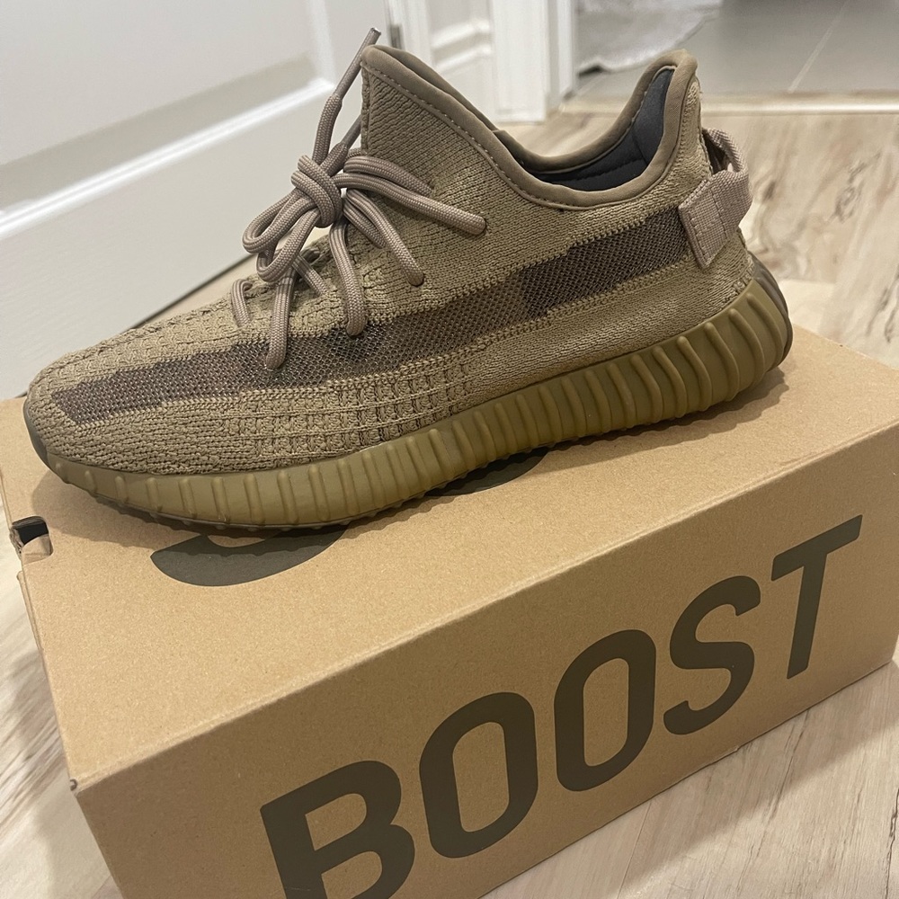 Yeezy Boost 350 V2